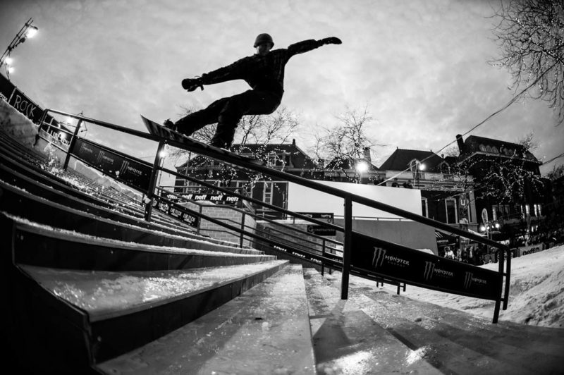 Switch nose press in Den Hague for Rock-a-rail