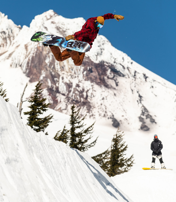 Kurt Jensen on the Lib Tech Skunk Ape snowboard
