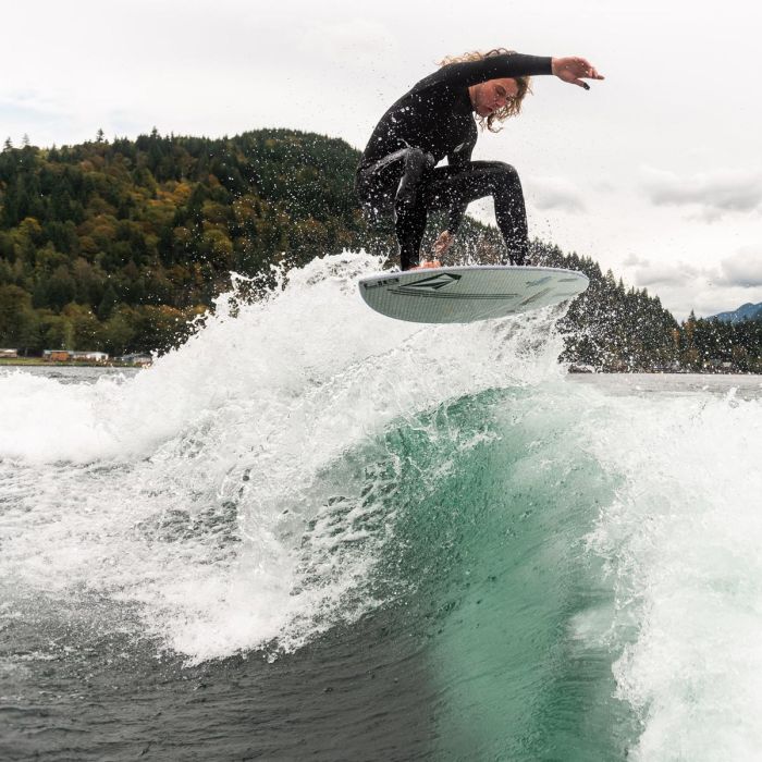 Air'n Skim Wakesurf Board - Agile & Eco-Friendly | Lib Tech